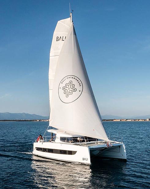 Hawaii Luxury Yachts