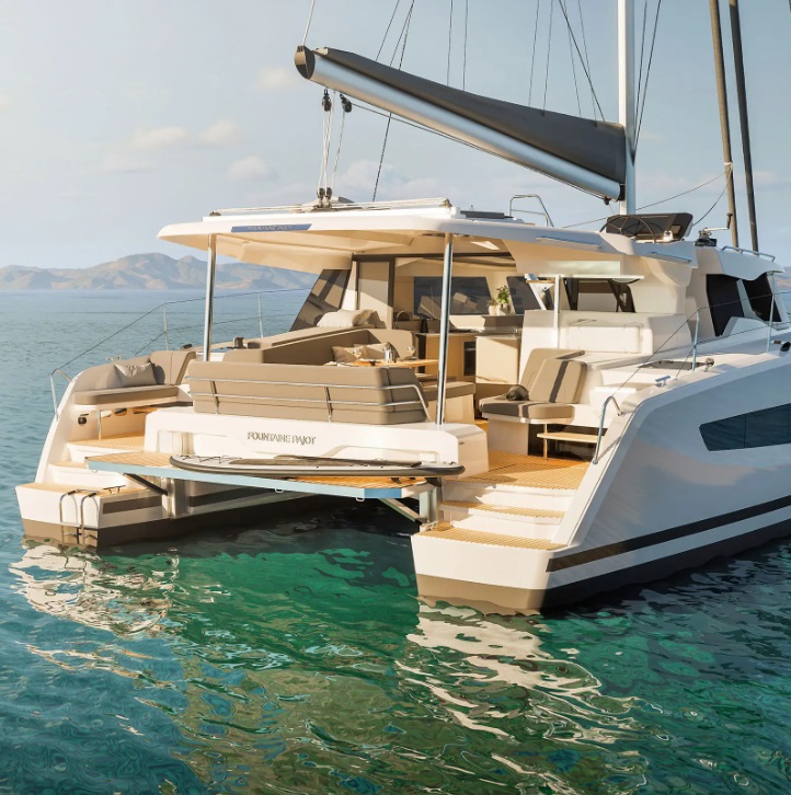 Hawaii Luxury Yachts