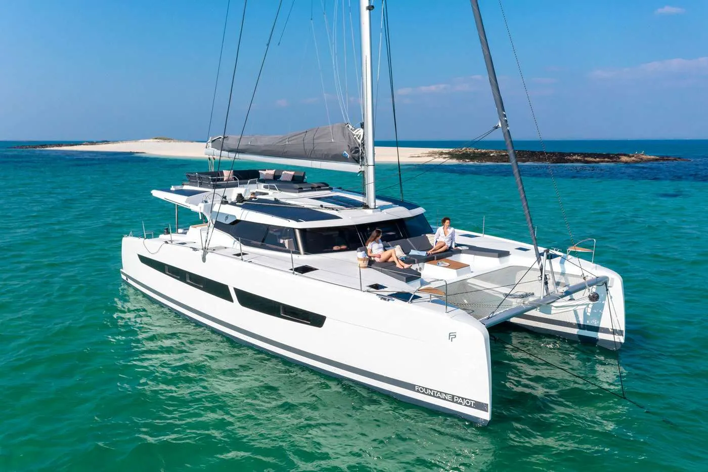 Hawaii Luxury Yachts